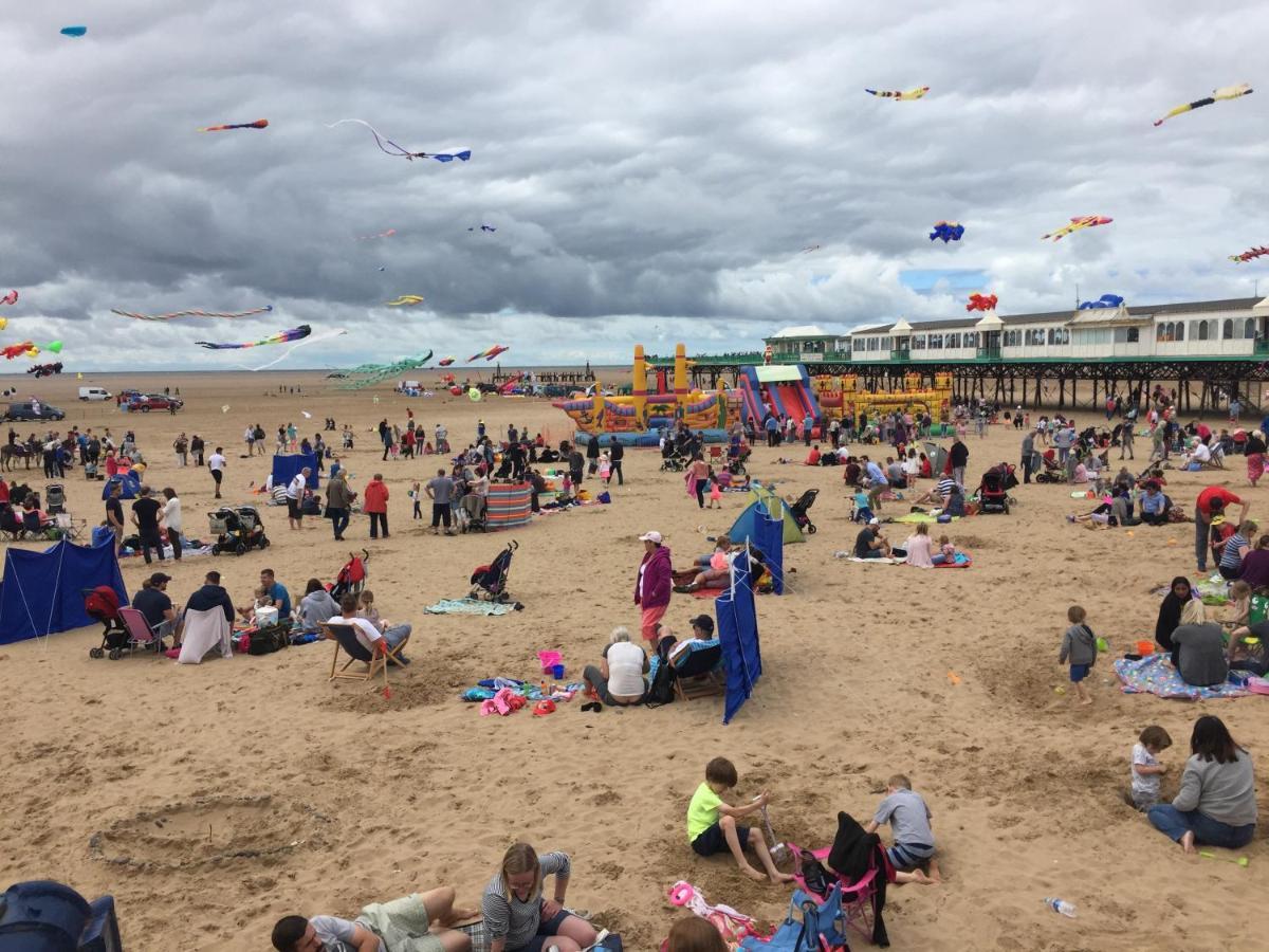 Beach Snug Lytham St Annes Bagian luar foto